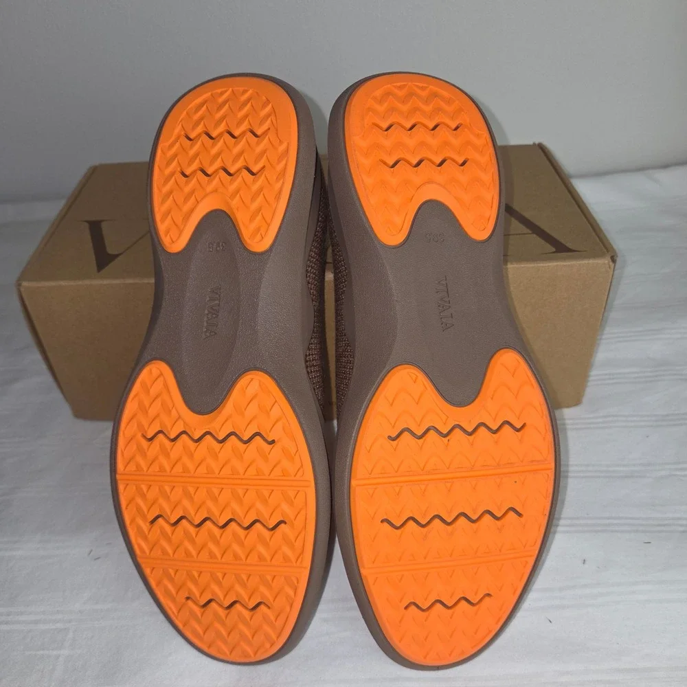 VIVAIA Izabel Coffee Orange Wool Water Repellent Flats Womens US 8.5 EU 39.5